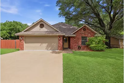 1508 Cheyenne Trail, Granbury, TX 76048 - Photo 4