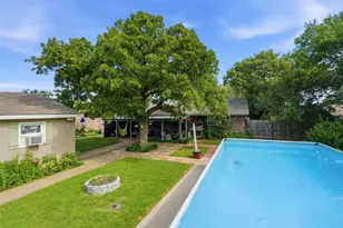 1508 Ave D, Graham, TX 76450 - Photo 4