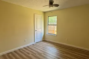 6319 Holiday Ln, North Richland Hills, TX 76182 - Photo 10