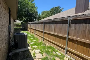 6319 Holiday Ln, North Richland Hills, TX 76182 - Photo 16
