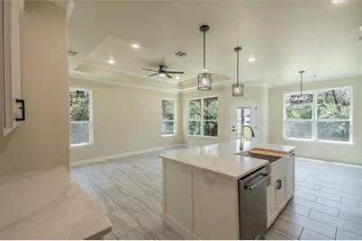 2719 Sycamore Court, Granbury, TX 76048 - Photo 10
