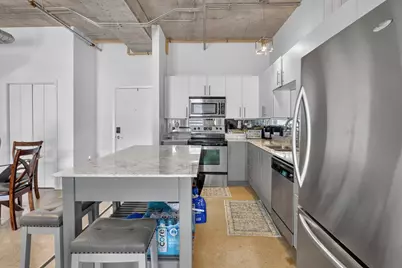 1001 Belleview Street #703, Dallas, TX 75215 - Photo 14