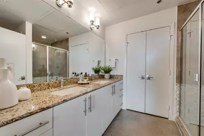 1001 Belleview Street #703, Dallas, TX 75215 - Photo 16