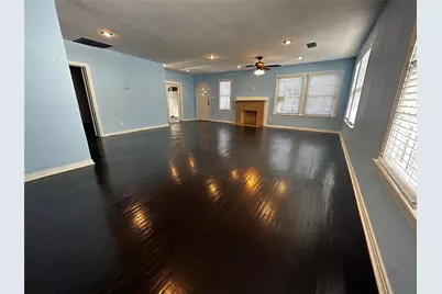 1009 E Humbolt Street, Fort Worth, TX 76104 - Photo 2