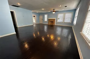 1009 E Humbolt St, Fort Worth, TX 76104 - Photo 2