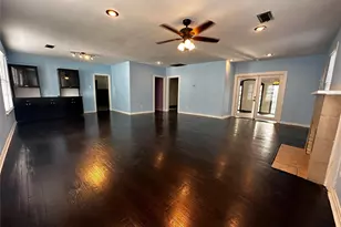 1009 E Humbolt St, Fort Worth, TX 76104 - Photo 6
