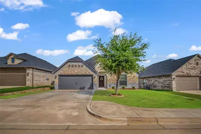 1904 Town Creek Circle, Weatherford, TX 76086 - Photo 4