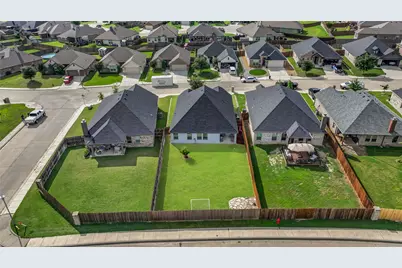 1904 Town Creek Circle, Weatherford, TX 76086 - Photo 36