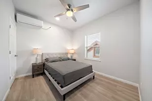 808 Sealy St, Galveston, TX 77550 - Photo 18