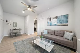 808 Sealy St, Galveston, TX 77550 - Photo 12
