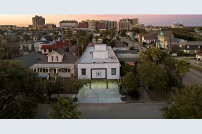 808 Sealy Street #E, Galveston, TX 77550 - Photo 2
