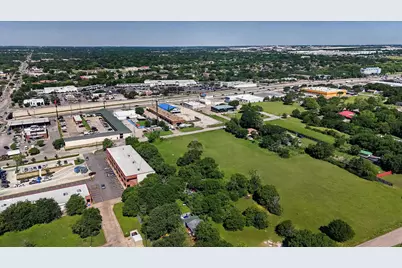 1426 Idlewild Lane, Lancaster, TX 75134 - Photo 6