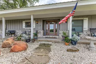 7085 Red Bud Ln, Fort Worth, TX 76135 - Photo 4