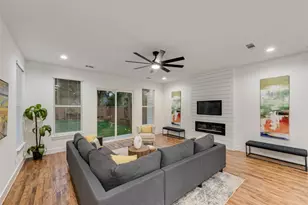 217 W Yarmouth St, Dallas, TX 75208 - Photo 8
