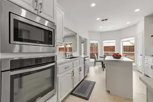 1210 Colby Ct, Irving, TX 75060 - Photo 10