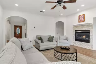 1210 Colby Ct, Irving, TX 75060 - Photo 6