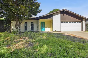 2604 Woodside Dr, Arlington, TX 76016 - Photo 1