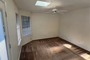 100 Streamside Dr, DeSoto, TX 75115 - Photo 10