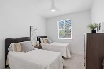 1005 Mount Auburn Avenue, Dallas, TX 75223 - Photo 16