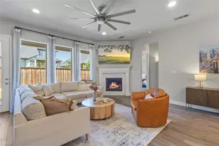 921 Queens Lk Trl, McKinney, TX 75071 - Photo 10