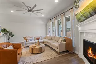 921 Queens Lk Trl, McKinney, TX 75071 - Photo 12