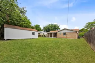 1628 Americana Blvd, Blue Mound, TX 76131 - Photo 22