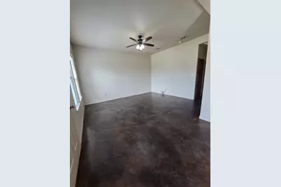 3712 Mandy Drive #1, Granbury, TX 76048 - Photo 4