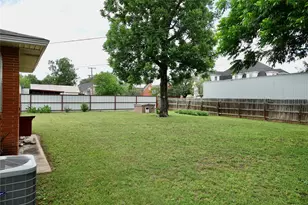 1410 Reynolds St, Goldthwaite, TX 76844 - Photo 12