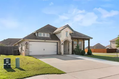 3128 Risinger Road, Waco, TX 76655 - Photo 2