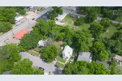 717 W Day Street, Denison, TX 75020 - Photo 4