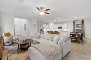 1017 King St, Aubrey, TX 76227 - Photo 10