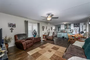 1501 Lark Ct, Pelican Bay, TX 76020 - Photo 2