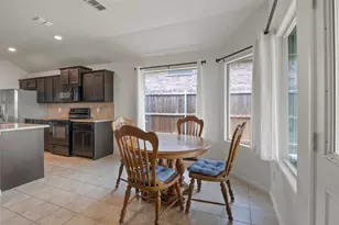 8209 Karole Dr, Fort Worth, TX 76120 - Photo 6