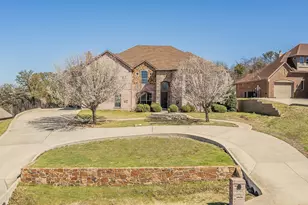 12548 Avondale Ridge Dr, Fort Worth, TX 76179 - Photo 2