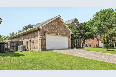 1421 Stone Bend Lane, Flower Mound, TX 75028 - Photo 4