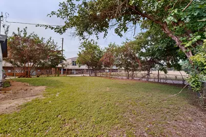 301 Stoneport Drive, Dallas, TX 75217 - Photo 40