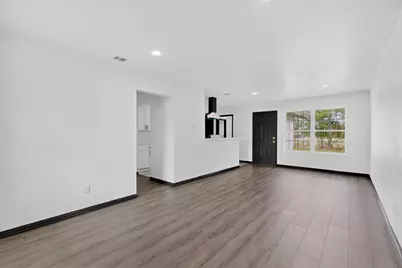 301 Stoneport Drive, Dallas, TX 75217 - Photo 8