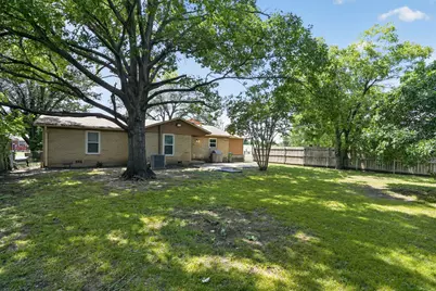 3272 Mimosa Park Drive, Richland Hills, TX 76118 - Photo 10