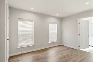 7354 Walling Ln, Dallas, TX 75231 - Photo 16