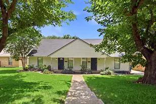7354 Walling Ln, Dallas, TX 75231 - Photo 2