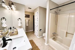 2202 Carriage Estates Rd, Sherman, TX 75092 - Photo 20