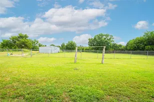 228 Brown Creek Rd, Weatherford, TX 76085 - Photo 14