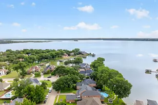 328 Leeward Cir, Azle, TX 76020 - Photo 38