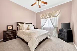 328 Leeward Cir, Azle, TX 76020 - Photo 32