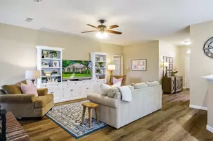 4049 Brazos Dr, Carrollton, TX 75007 - Photo 16