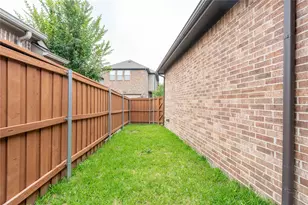 1226 Autumn Mist Way, Arlington, TX 76005 - Photo 22