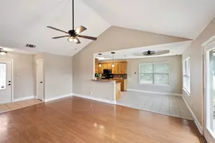 125 Meadow Heath Dr, Gun Barrel City, TX 75156 - Photo 1