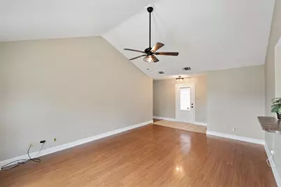 125 Meadow Heath Drive, Gun Barrel City, TX 75156 - Photo 4