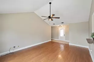 125 Meadow Heath Dr, Gun Barrel City, TX 75156 - Photo 4