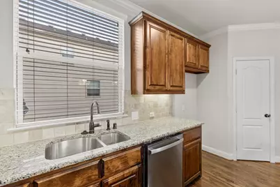 2500 Rockbrook Drive #B83, Lewisville, TX 75067 - Photo 6